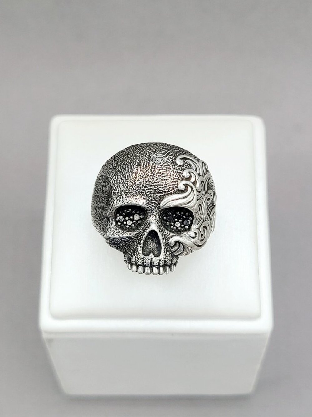 David Yurman Waves Skull Ring w/ Pavé Black Diamonds - 24mm - Size 12